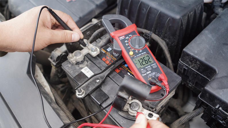 Chức năng đo điện áp DC UNI-T UT204+